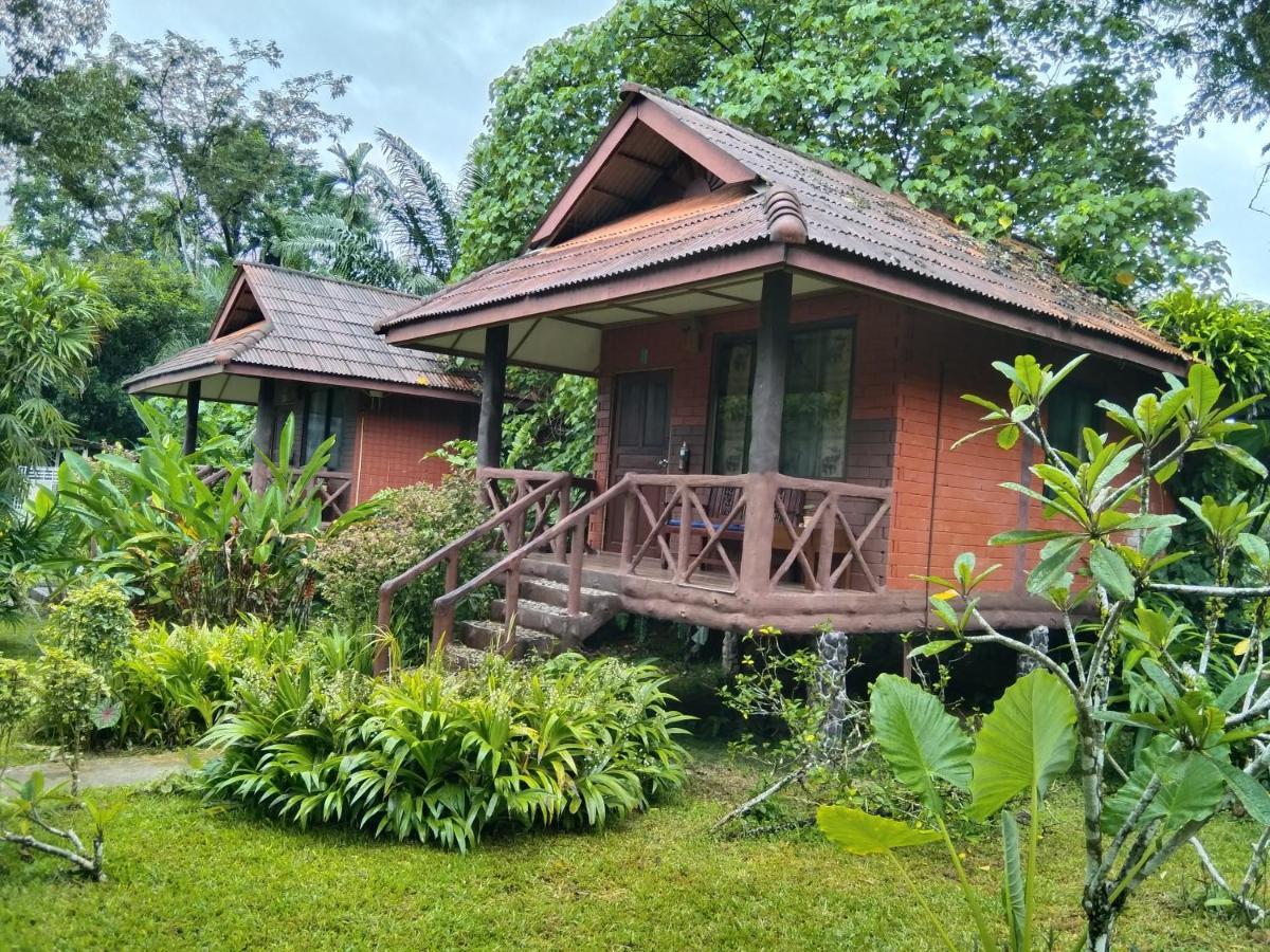 Khao Sok River & Jungle Resort Khao Sok National Park Esterno foto